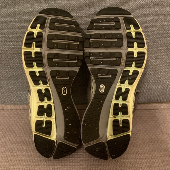 Nike sneakers - Picture 4 of 7